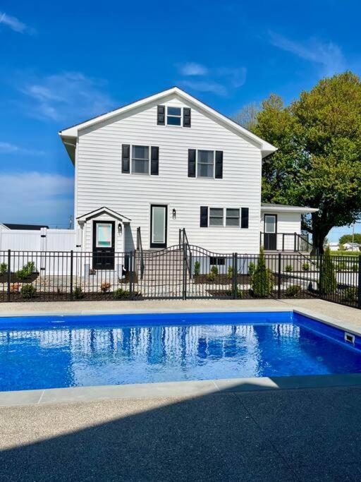 The Hidden Gem Heated Pool Breeo Fire Pit Apartment Smyrna Exterior photo